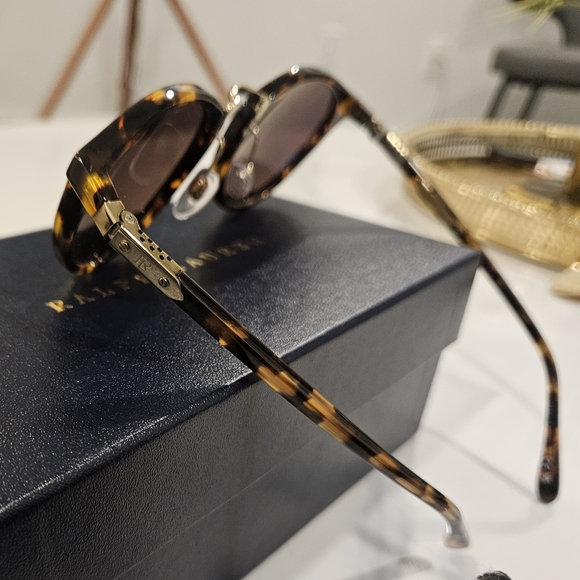 Ralph Lauren Purple Label The Quincy Sunglasses - Picture 4 of 5